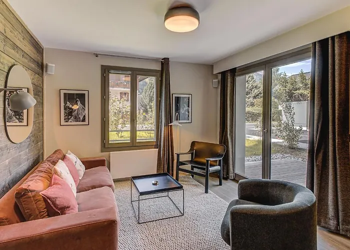 Apartment White Pearl A05 Modern Alpes Travel Sleeps 4 To 6 Chamonix