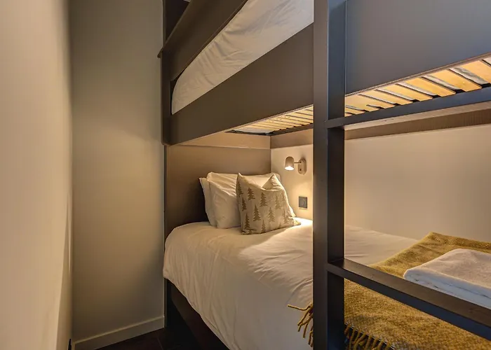 Apartment White Pearl A05 Modern Alpes Travel Sleeps 4 To 6