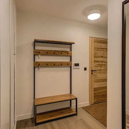 White Pearl A05 Modern Alpes Travel Sleeps 4 To 6 Apartamento *