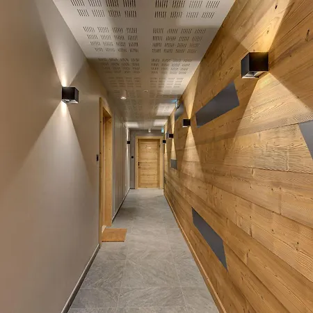 Апартаменты White Pearl A05, Alpes Agency, Chamonix, Sleeps 4 To 6 *