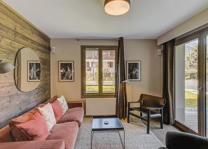 Апартаменты White Pearl A05, Alpes Agency, Chamonix, Sleeps 4 To 6 *