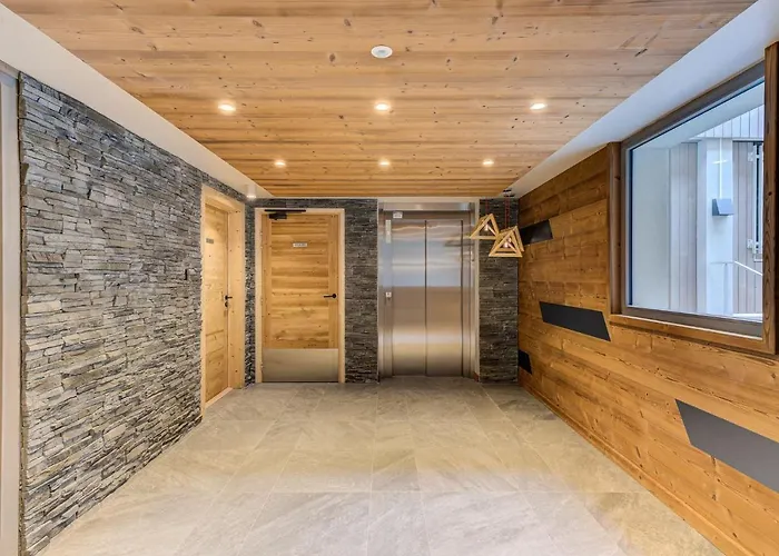 White Pearl A05 Modern Alpes Travel Sleeps 4 To 6 *