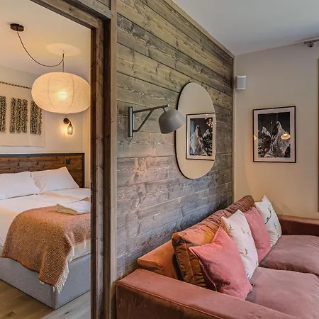 White Pearl A05 Modern Alpes Travel Sleeps 4 To 6